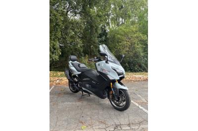 YAMAHA XP T-MAX 560 TECH MAX