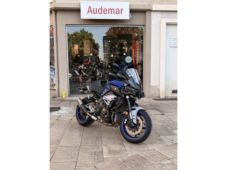 YAMAHA MT-10