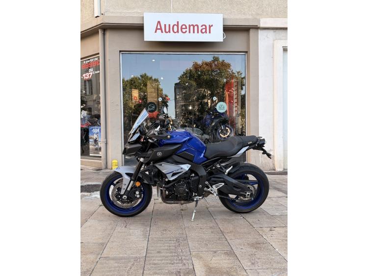 YAMAHA MT-10