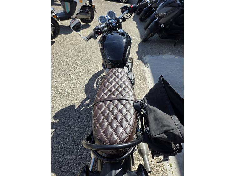 TRIUMPH Bonneville T100