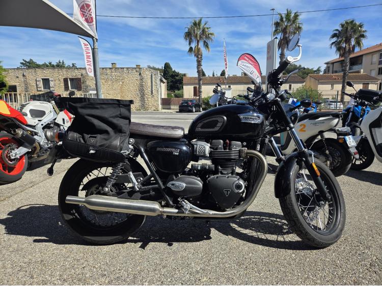 TRIUMPH Bonneville T100
