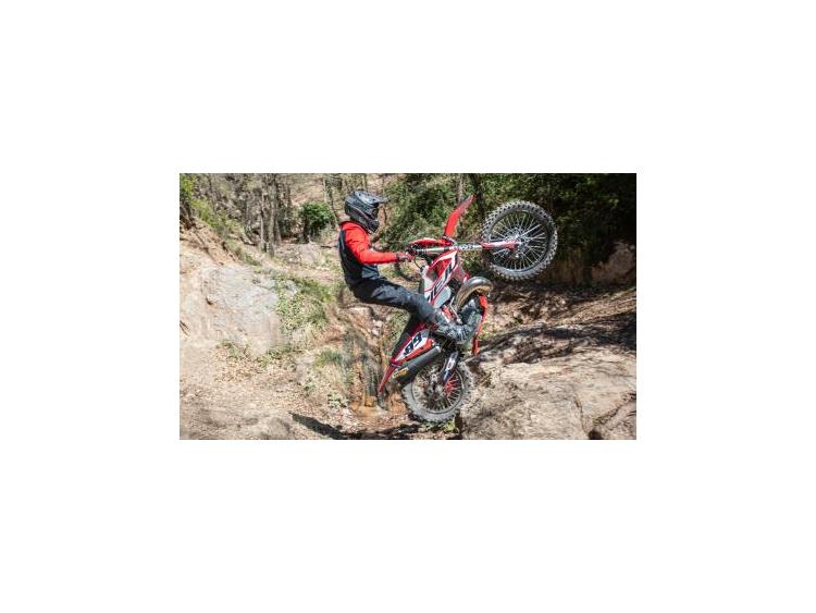 RIEJU MR 300 PRO ALFREDO GOMEZ
