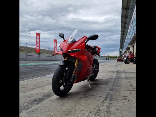 DUCATI PANIGALE 1103 V4