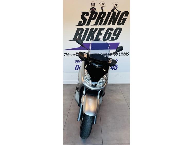 YAMAHA XMAX 125