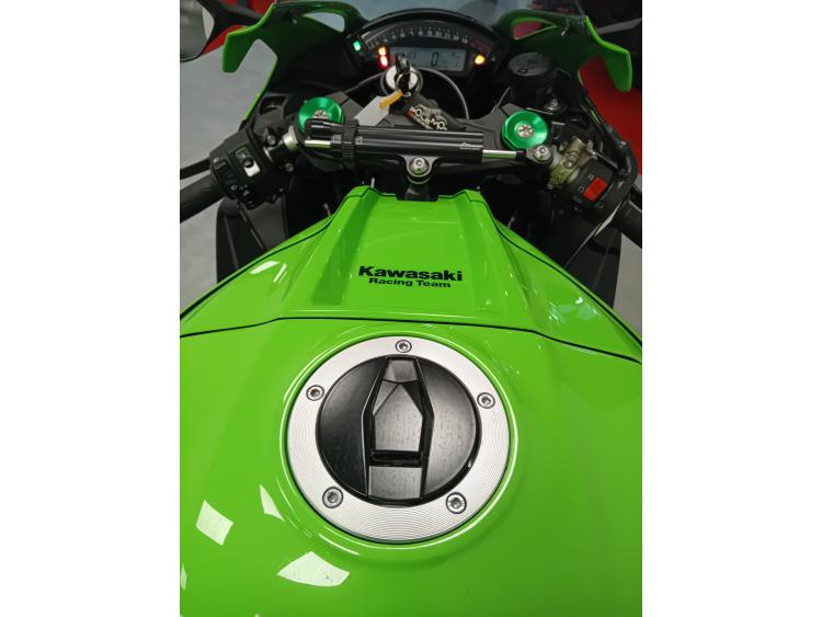 KAWASAKI ZX-10R