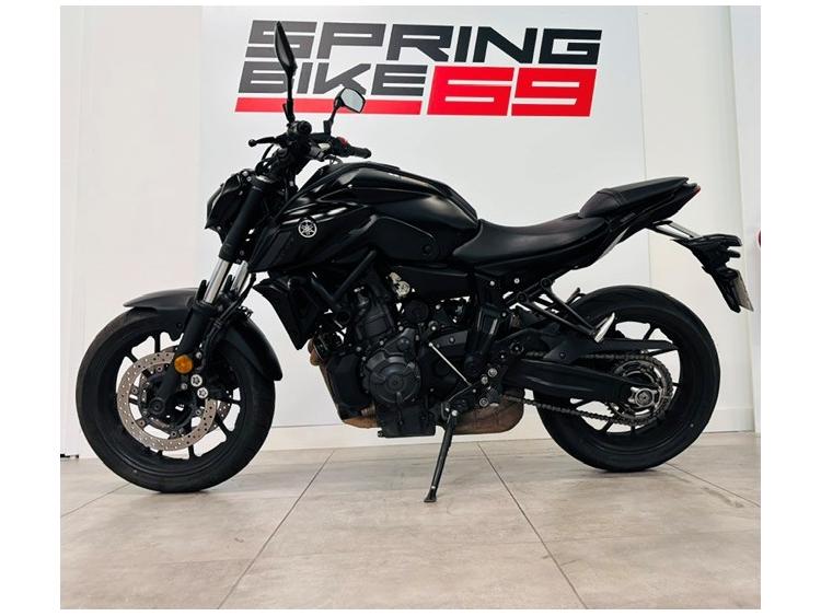 YAMAHA MT-07 (47.5CV)