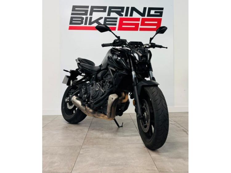 YAMAHA MT-07 (47.5CV)
