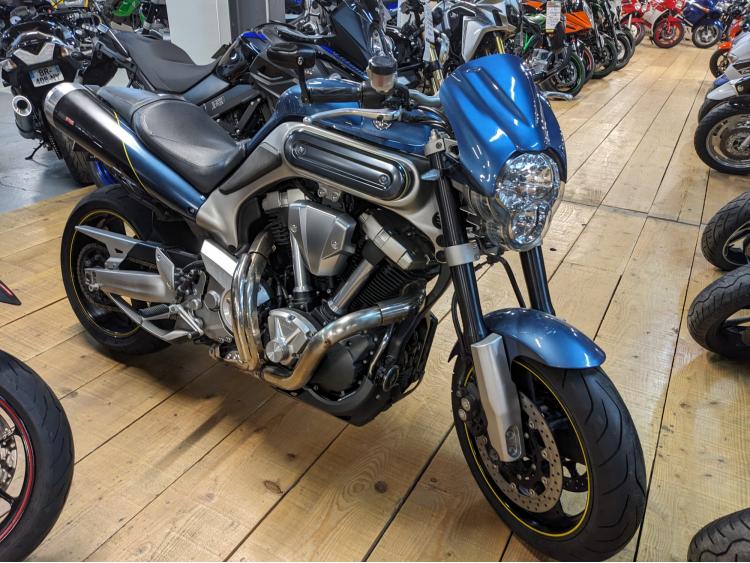 YAMAHA MT-01