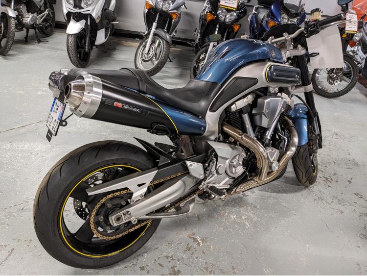 YAMAHA MT-01