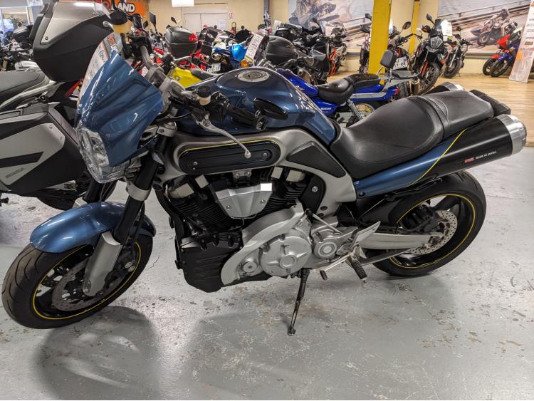 YAMAHA MT-01