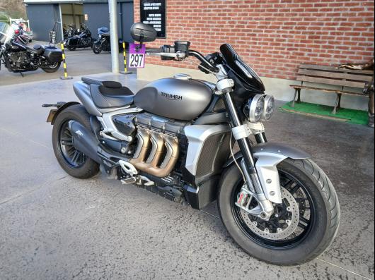TRIUMPH ROCKET 3 R