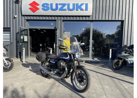 MOTO GUZZI V7