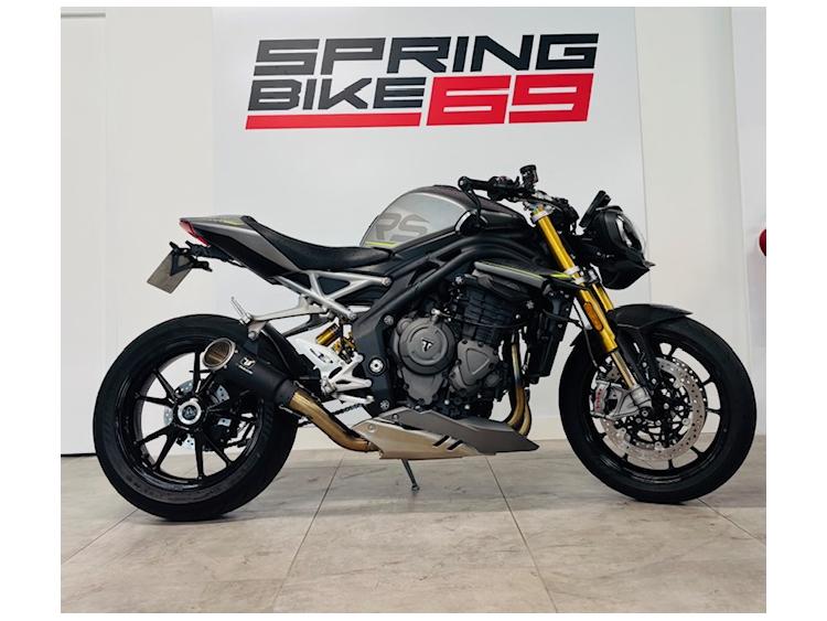 TRIUMPH SPEED TRIPLE 1200 RS