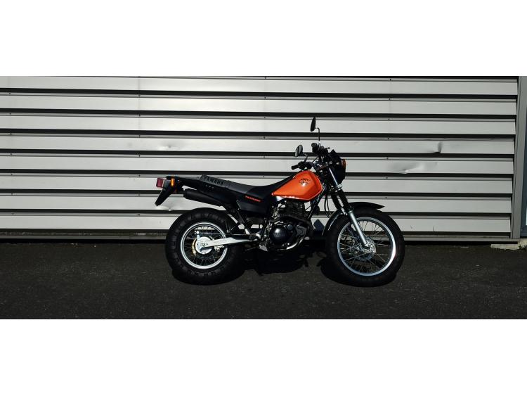 YAMAHA TW 125