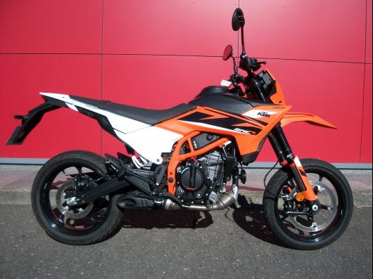 photo-annonce-ktm-125-smr_6a9bcfa9ab7cf844297342.JPG