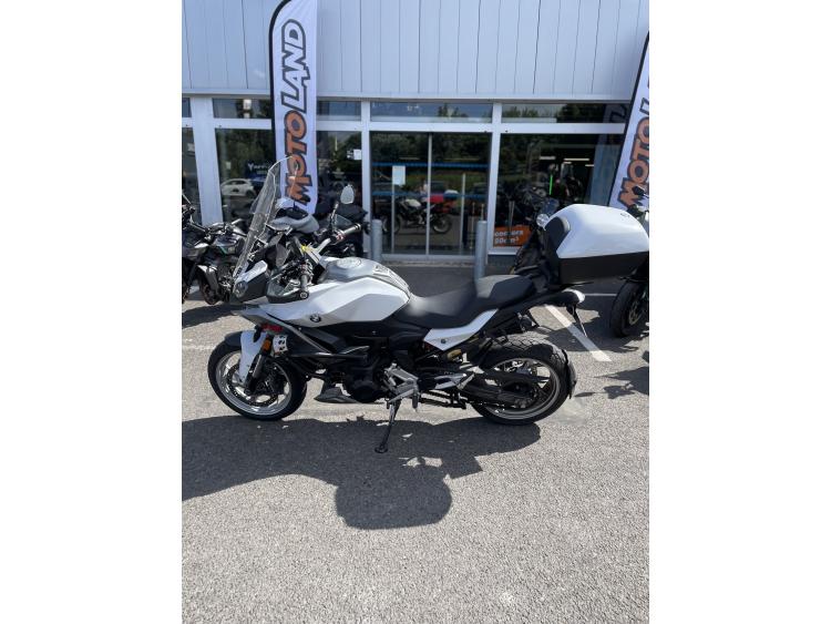 BMW F 900 XR