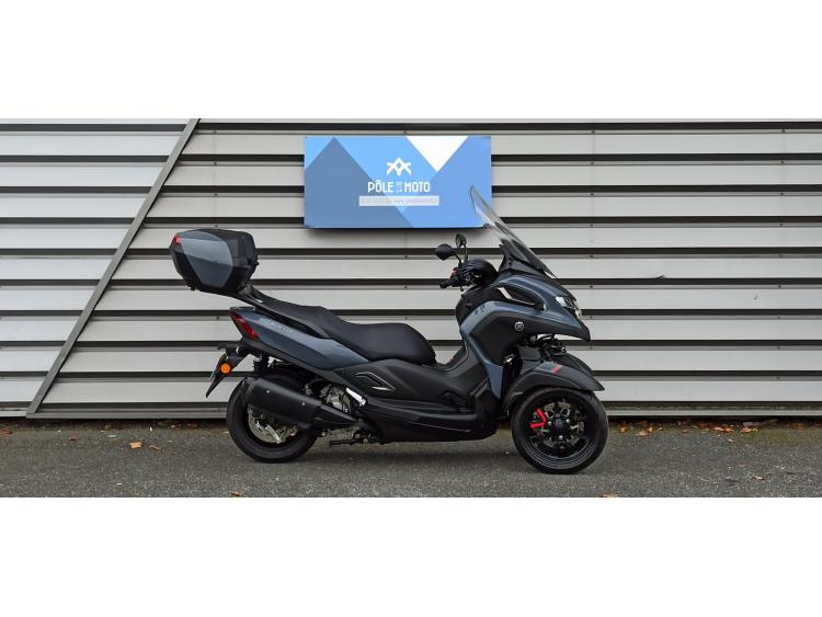 YAMAHA TRICITY 300