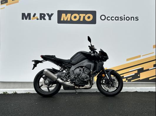 YAMAHA MT-10