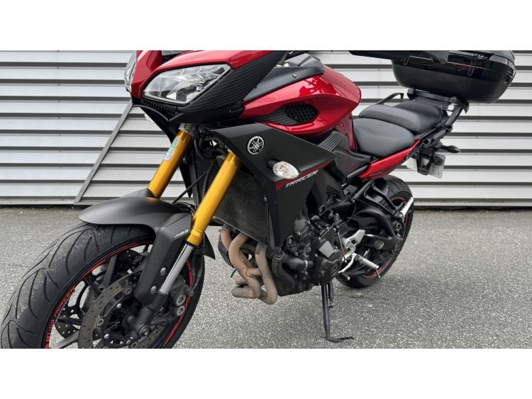 YAMAHA TRACER 9