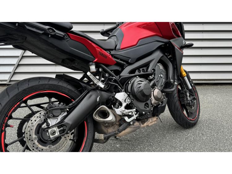 YAMAHA TRACER 9