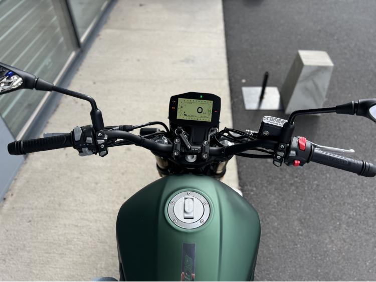 BENELLI LEONCINO 800