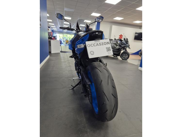 SUZUKI GSX-8S