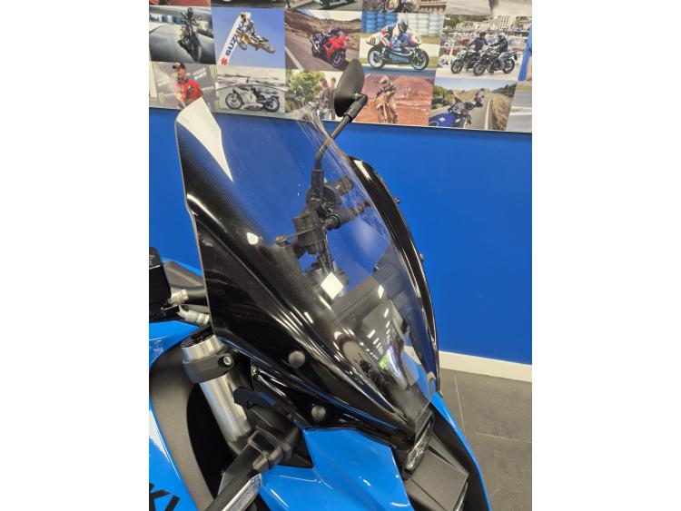 SUZUKI GSX-8S