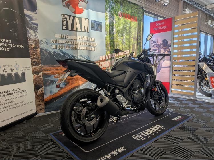 YAMAHA MT-03