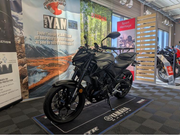 YAMAHA MT-03