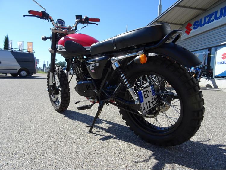 MASH 125 SEVENTY FIVE Scrambler + MOTOBOX