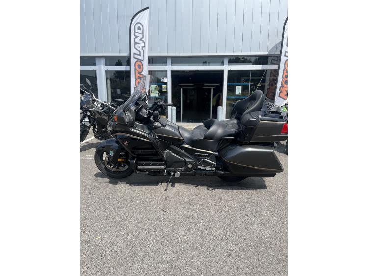 HONDA GL1800 GOLDWING