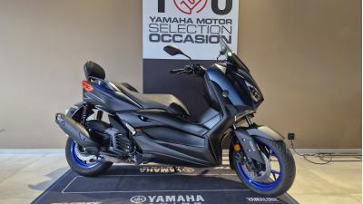 YAMAHA XMAX 125