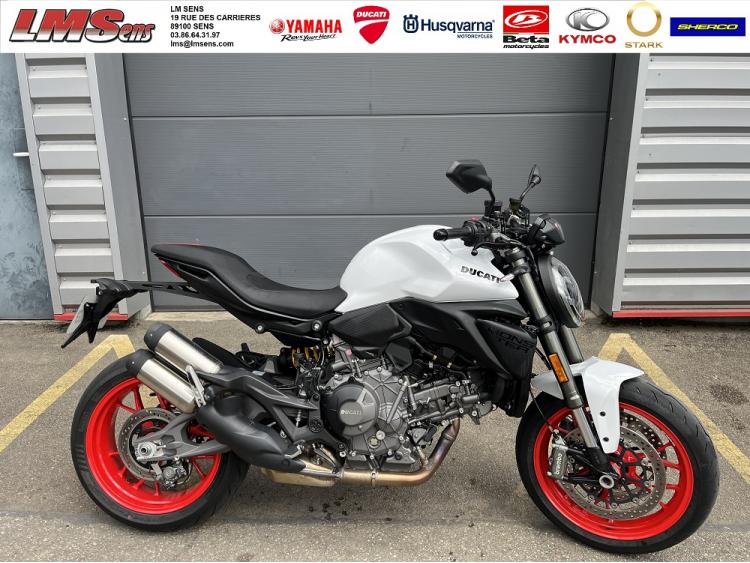 DUCATI MONSTER