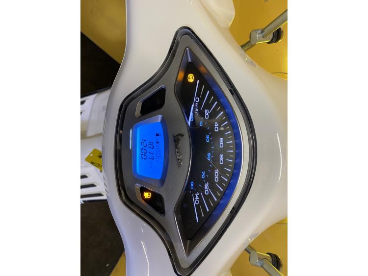 PIAGGIO VESPA PRIMAVERA 125