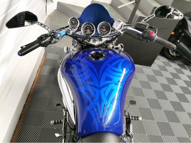 TRIUMPH 2300 Rocket III 3 Tribal