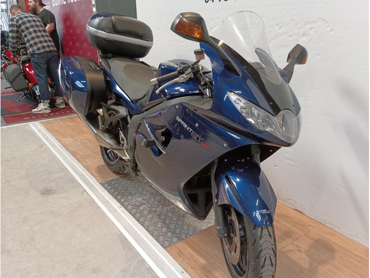 TRIUMPH 1050 SRINT GT