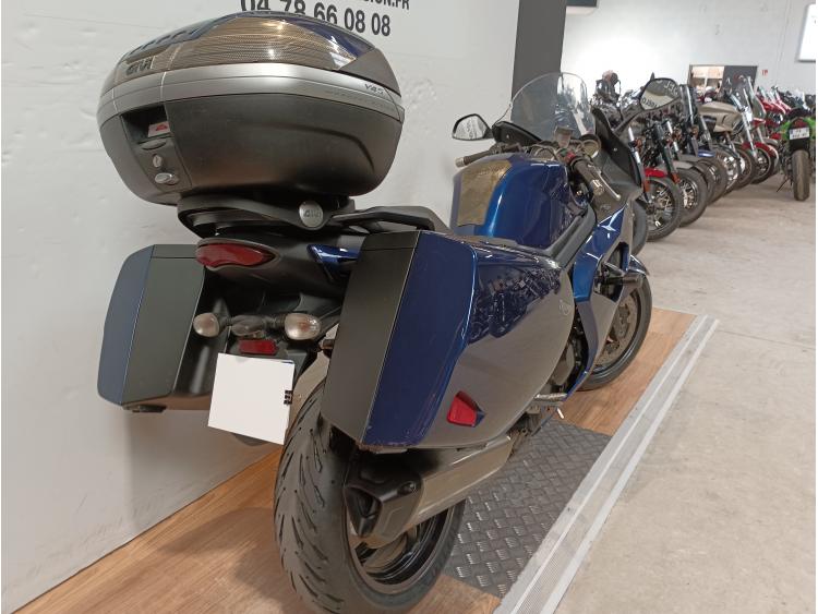 TRIUMPH 1050 SRINT GT