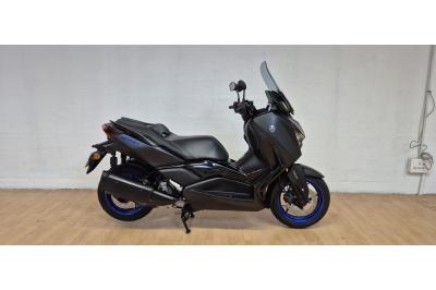 YAMAHA XMAX 300
