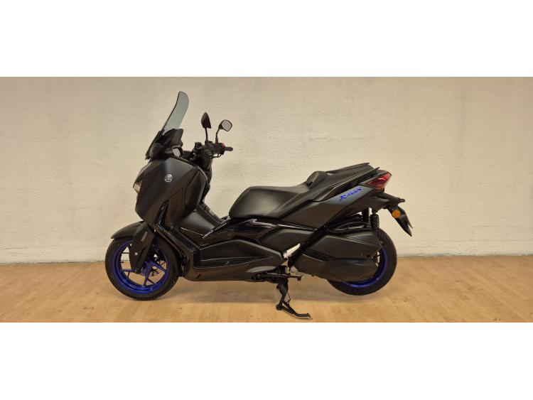 YAMAHA XMAX 300 icon black