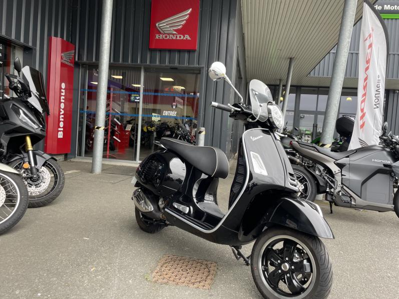VESPA GTS 300