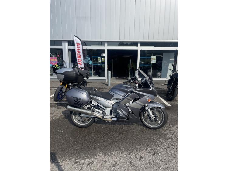 YAMAHA FJR 1300