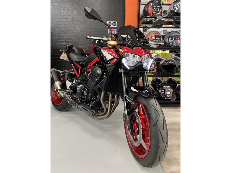 KAWASAKI Z 900