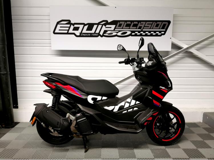 APRILIA SR 125 GT REPLICA - 1ERE MAIN - SR125