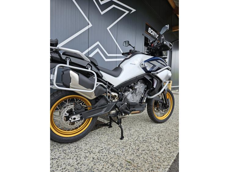 CF MOTO 800MT Explore Dispo Noir ou Blanc