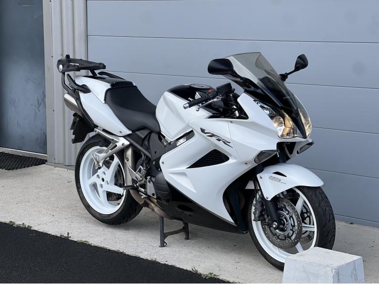 HONDA VFR 800 VTEC