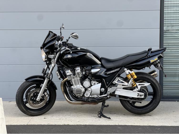 YAMAHA XJR 1300