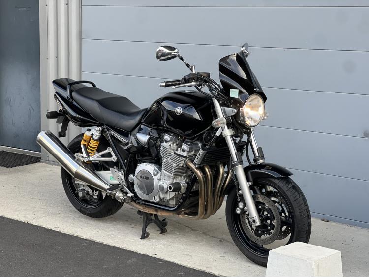YAMAHA XJR 1300