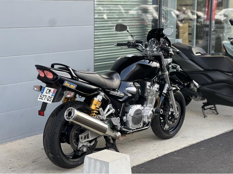 YAMAHA XJR 1300
