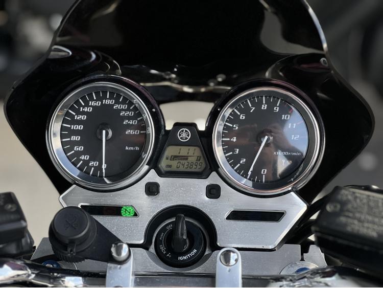 YAMAHA XJR 1300