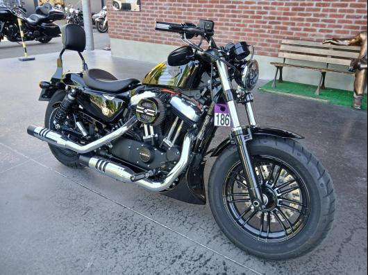 HARLEY-DAVIDSON SPORTSTER FORTY-EIGHT 1200
